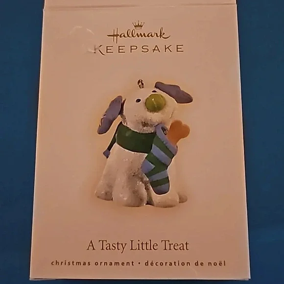 Hallmark "A Tasty Little Treat" Keepsake Ornament  2009 - Picture 6 of 8